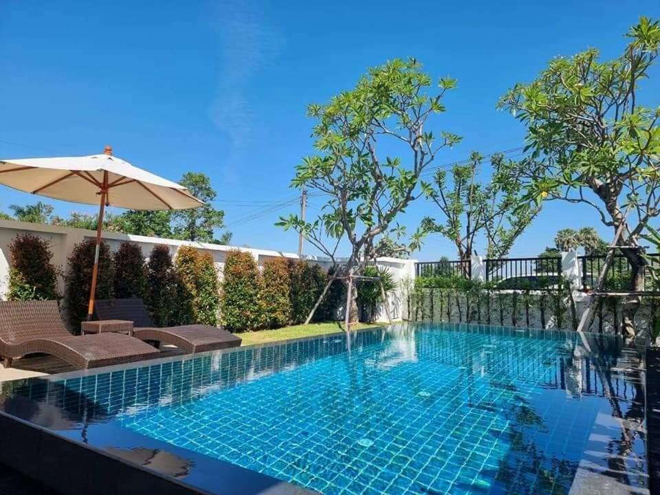 Baan Dalah Pool Villa บุรีรัมย์ ภายนอก รูปภาพ